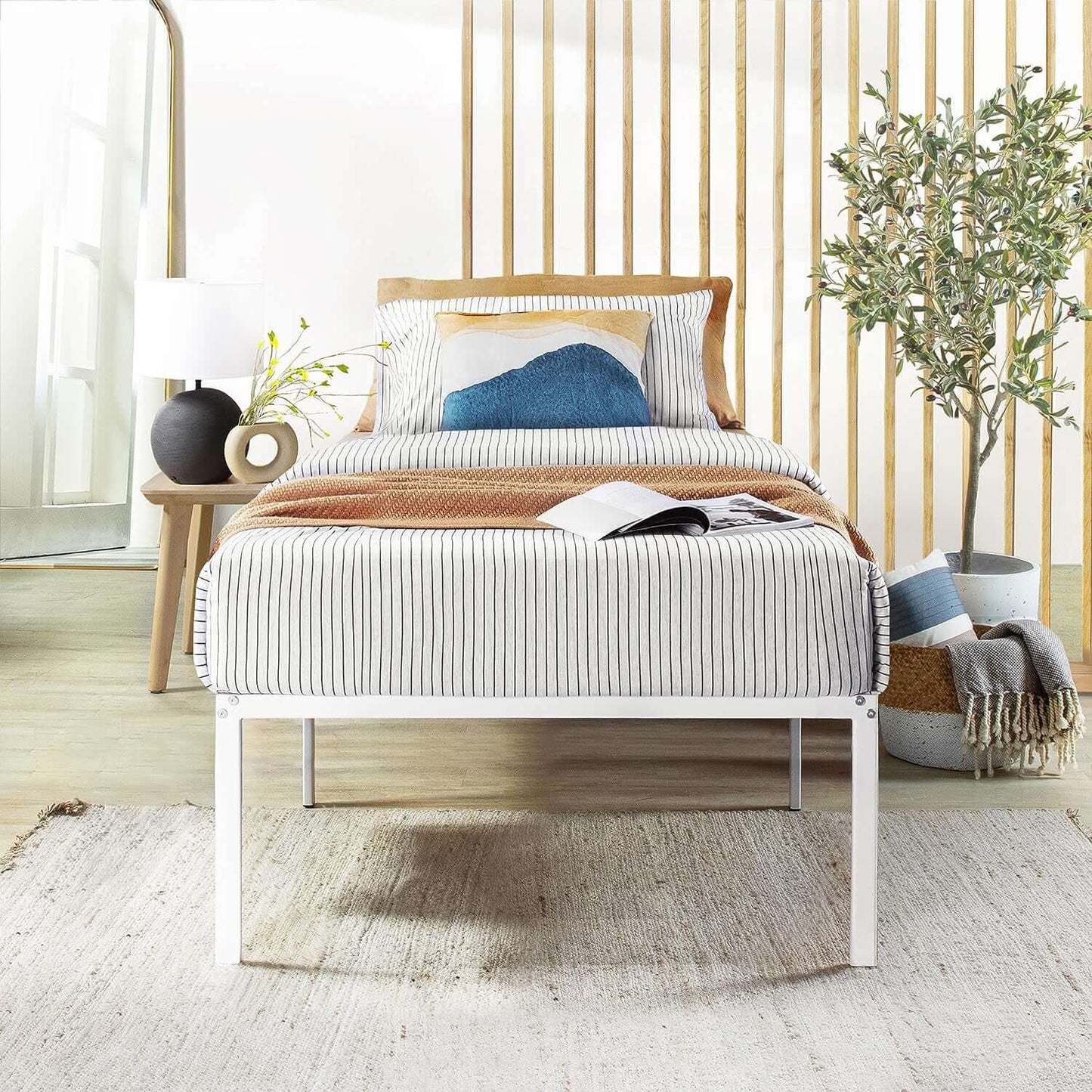 Sturdy Metal Platform Bed with Heavy - Duty Steel Slats