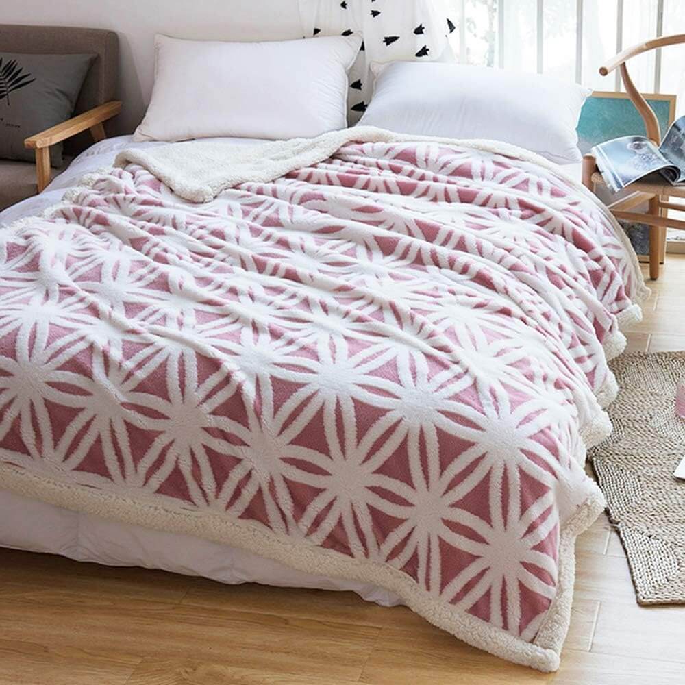 Soft Sherpa Fleece Throw Blanket