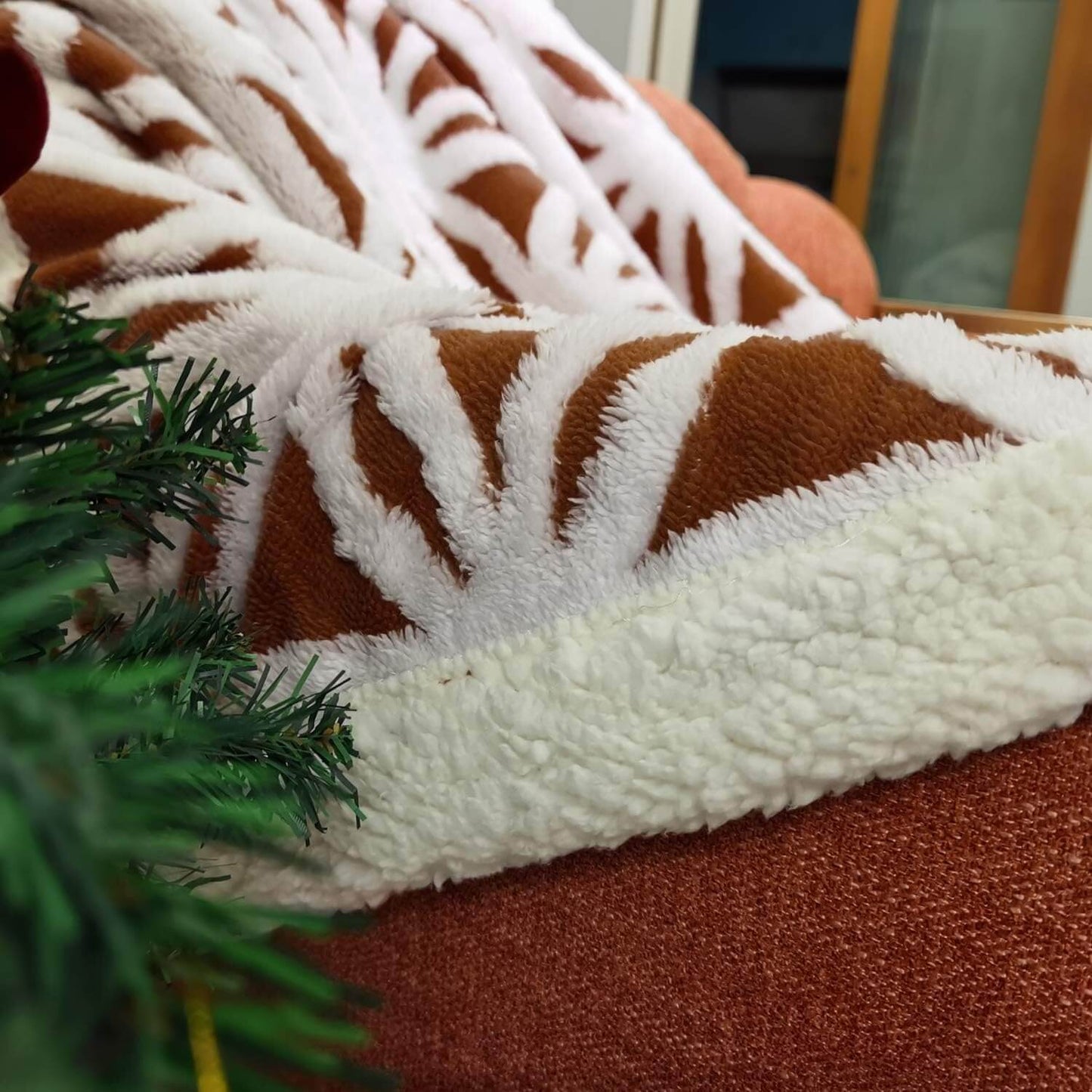 Soft Sherpa Fleece Throw Blanket