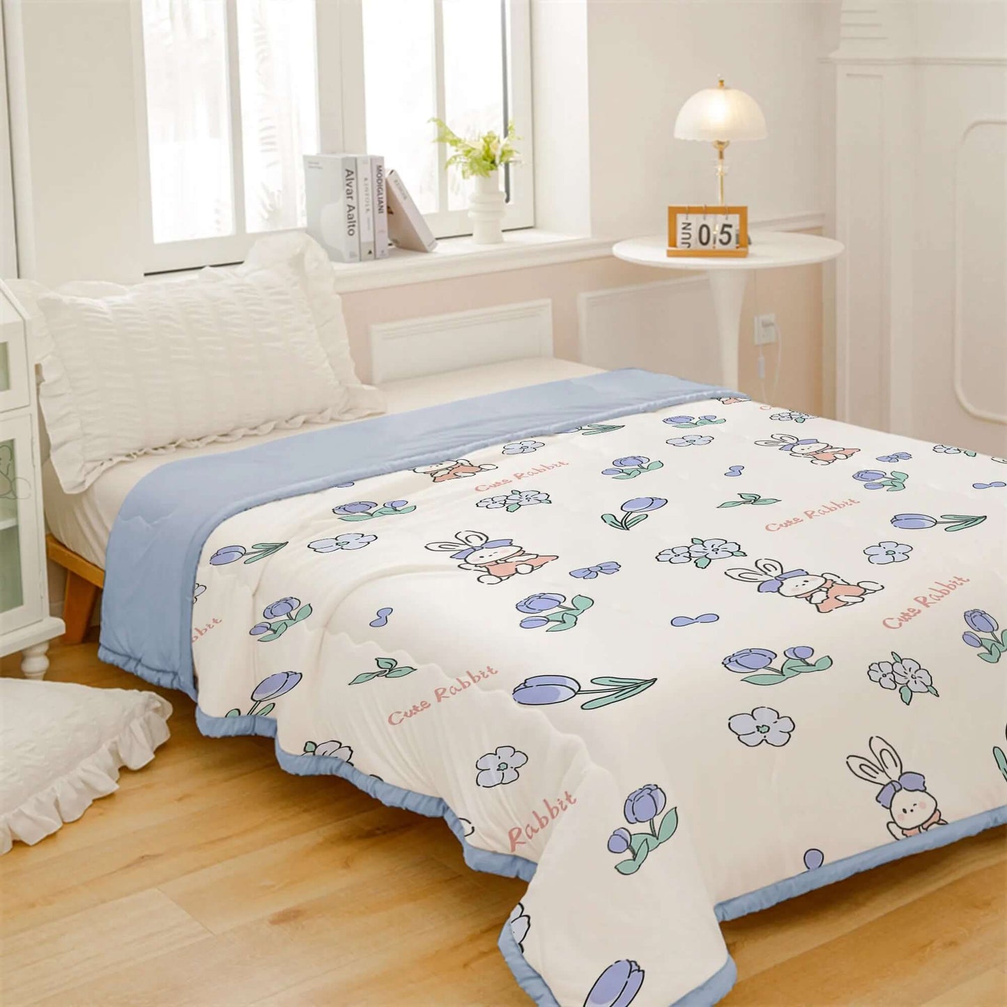 Lightweight Summer Quilt for All - Season Comfort