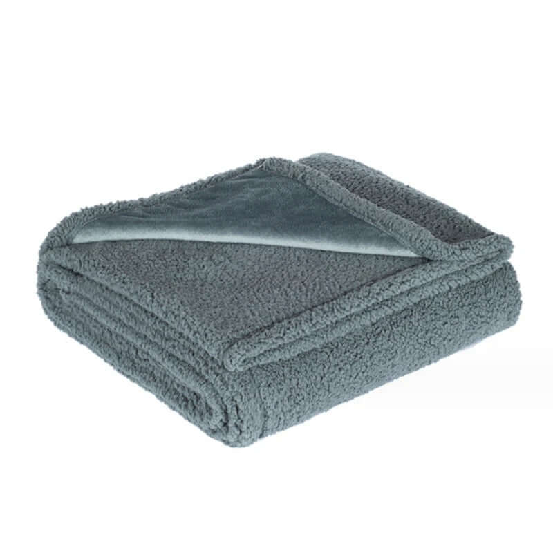 Luxurious Shaggy Throw Blanket (Waterproof)