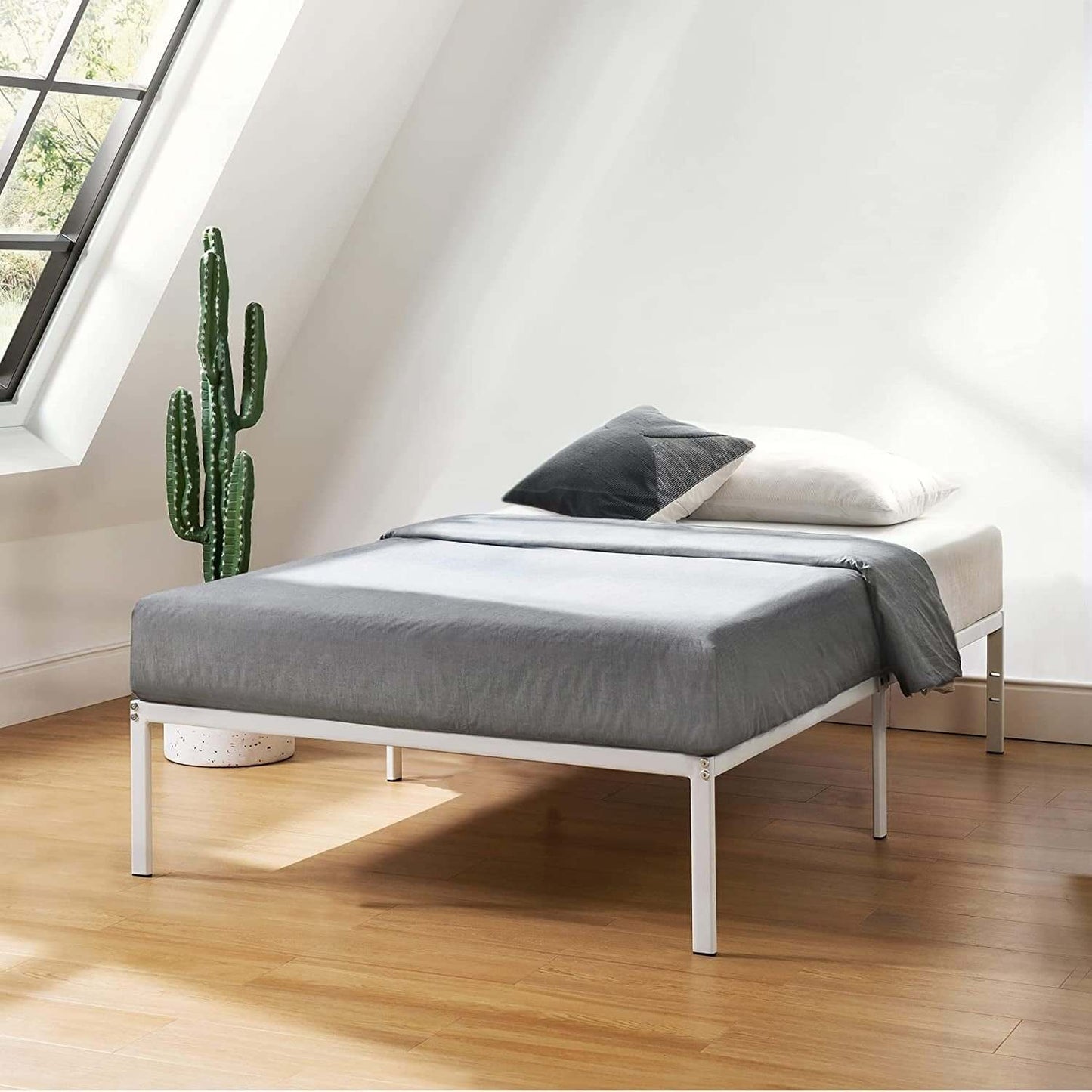 Sturdy Metal Platform Bed with Heavy - Duty Steel Slats