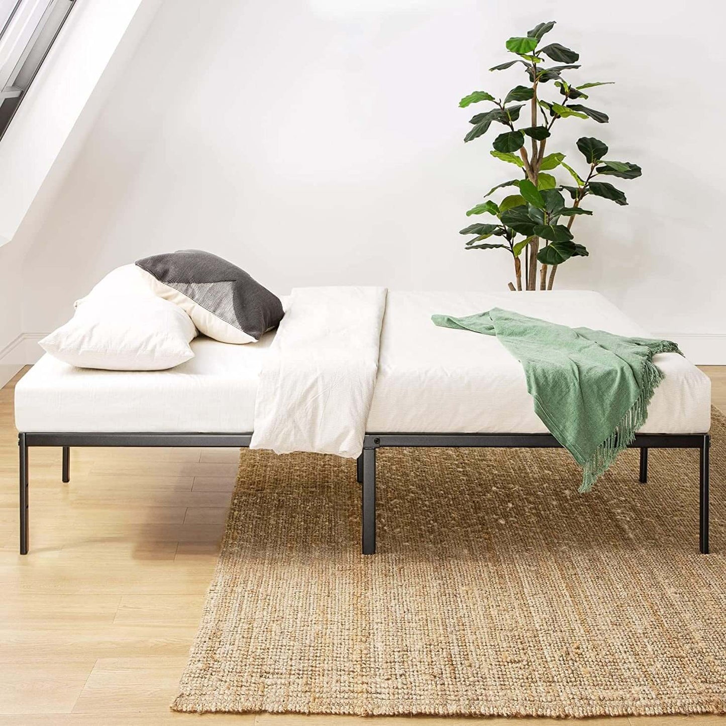 Sturdy Metal Platform Bed with Heavy - Duty Steel Slats