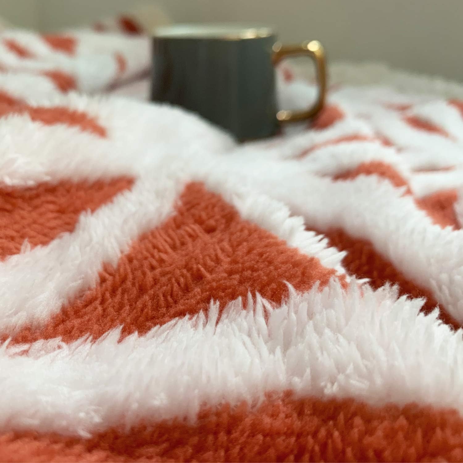 Soft Sherpa Fleece Throw Blanket 