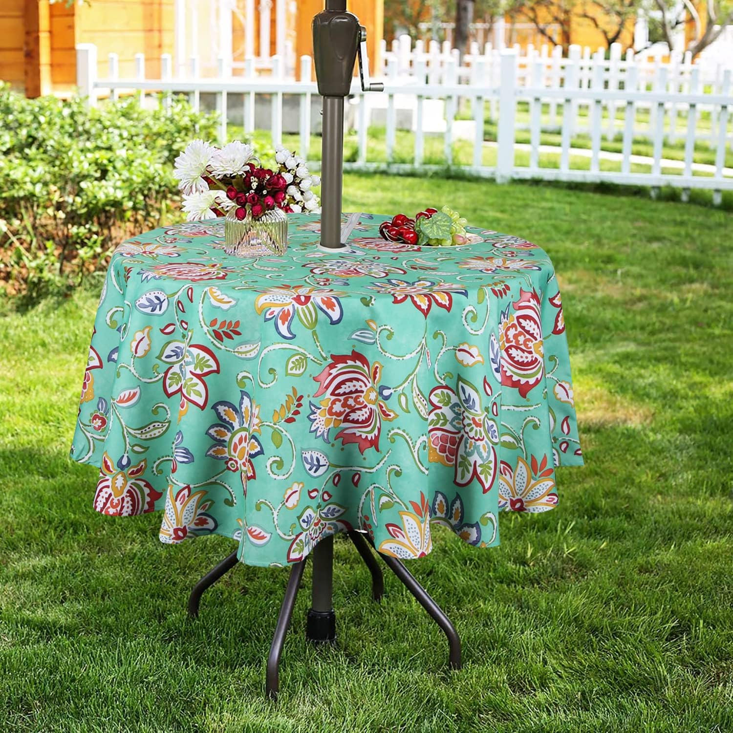 Waterproof Zippered Tablecloth with Umbrella Hole