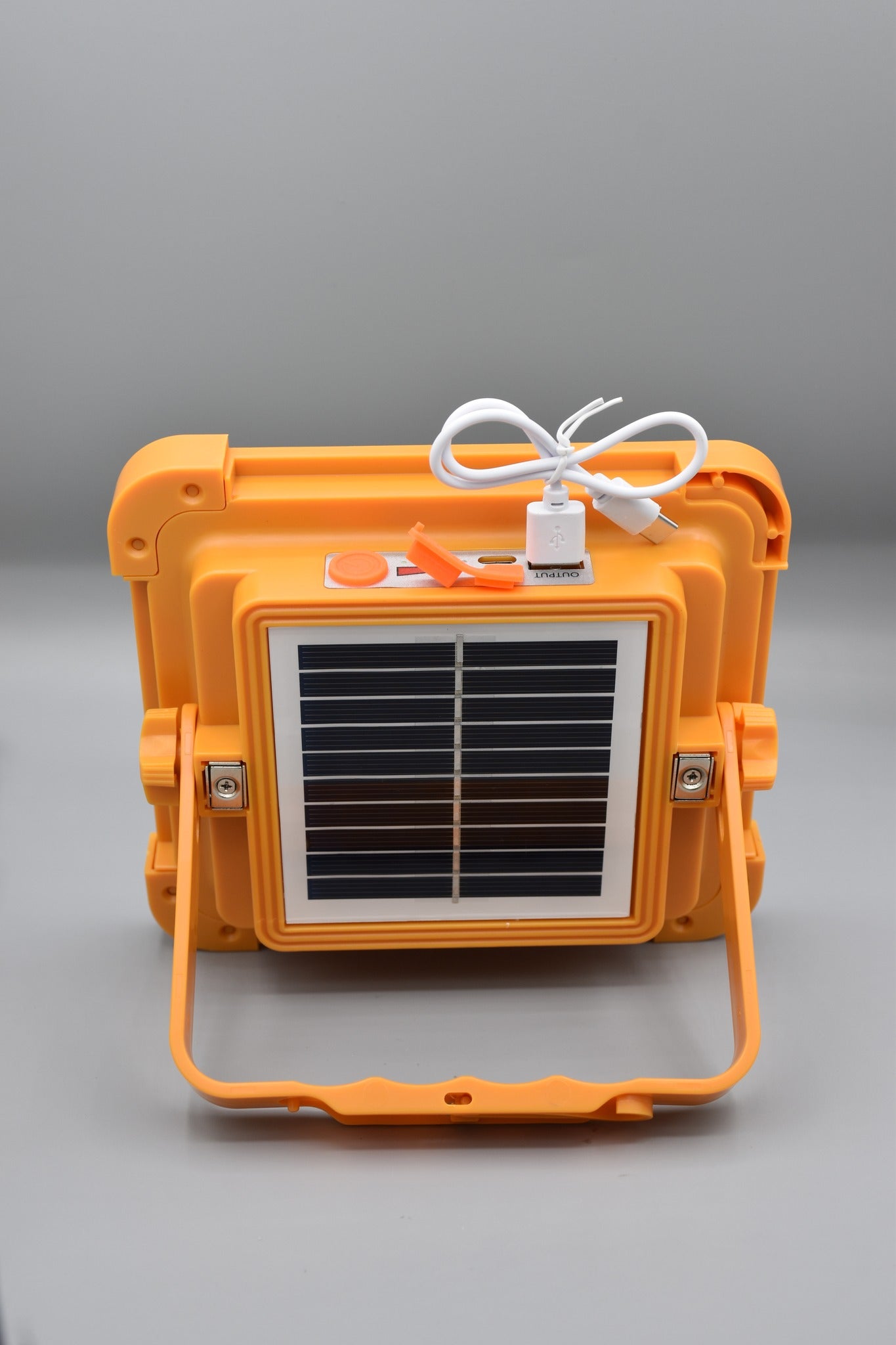 High-Capacity LED Lantern with Multiple Functions