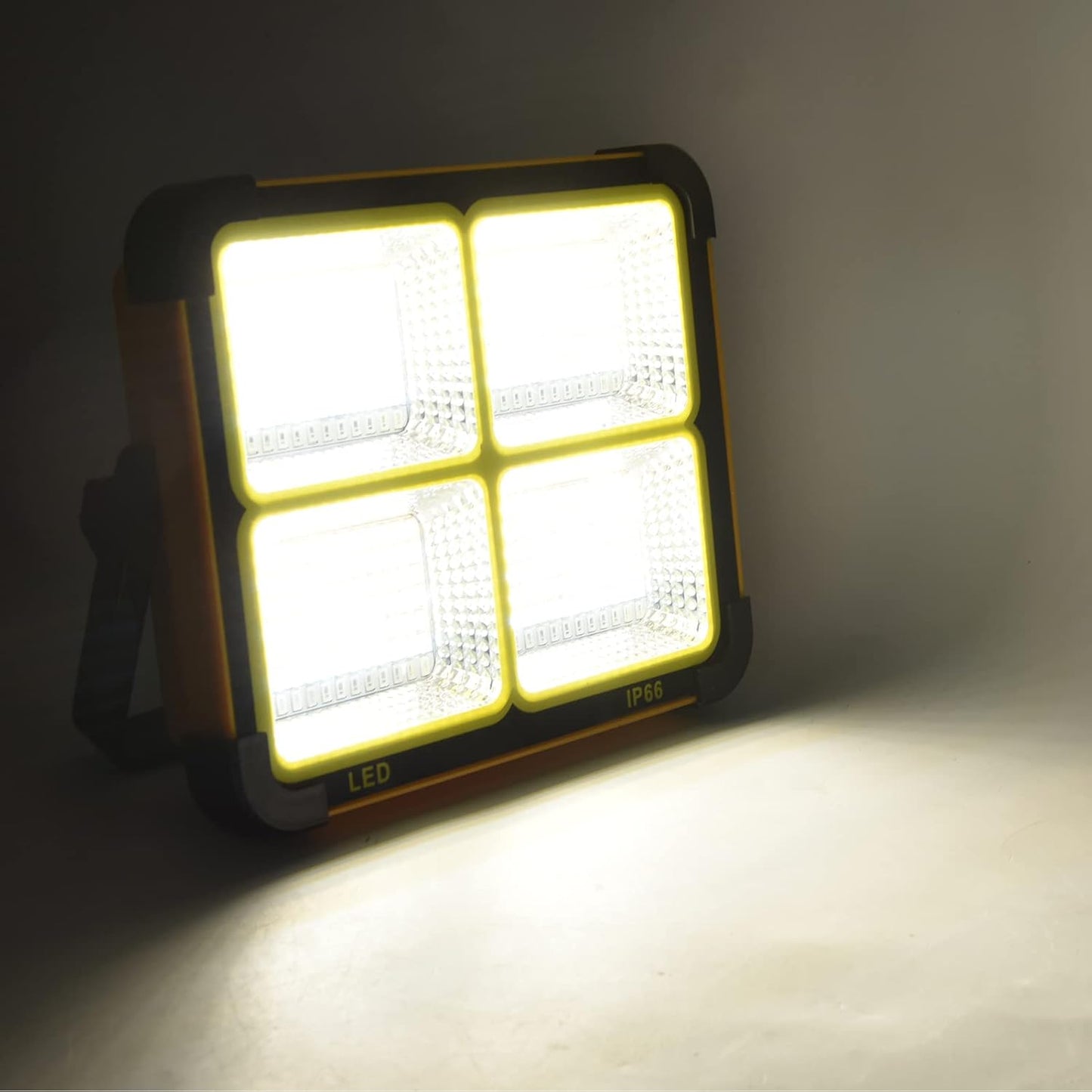 High-Capacity LED Lantern with Multiple Functions