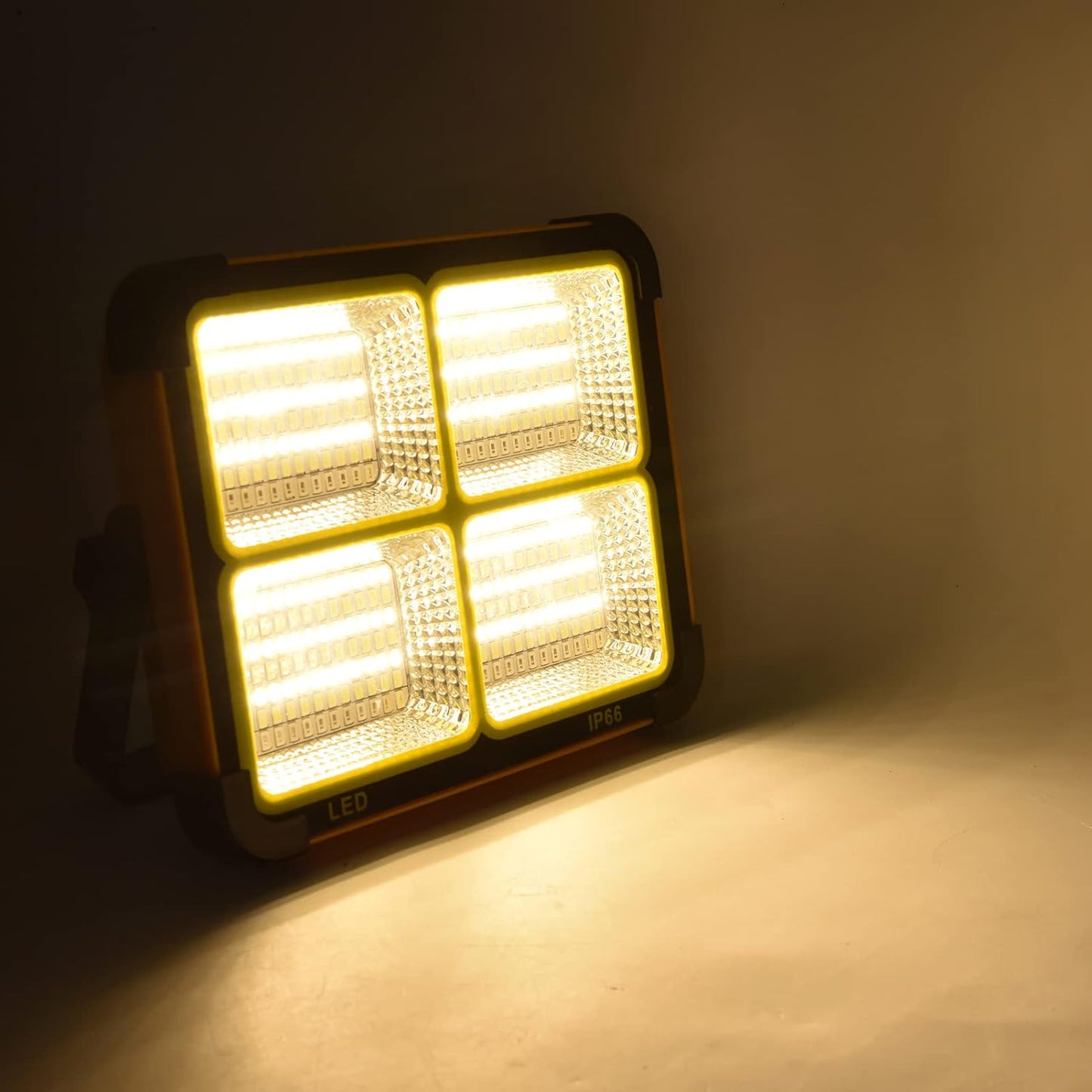 High-Capacity LED Lantern with Multiple Functions