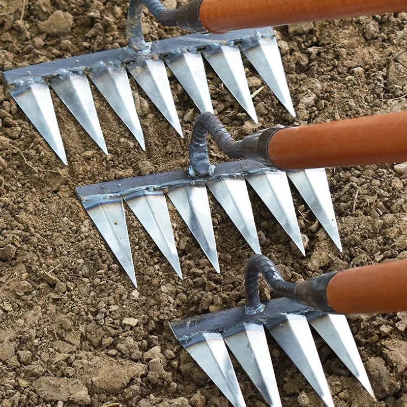 High-Quality Iron Gardening Hoe with 4-7 Teeth