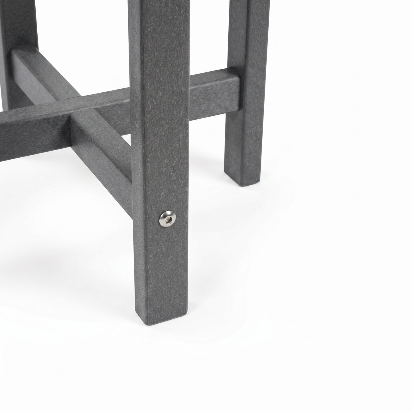 Verde Luxe HDPE All Weather Round Outdoor Side Table