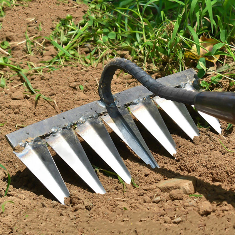 High-Quality Iron Gardening Hoe with 4-7 Teeth