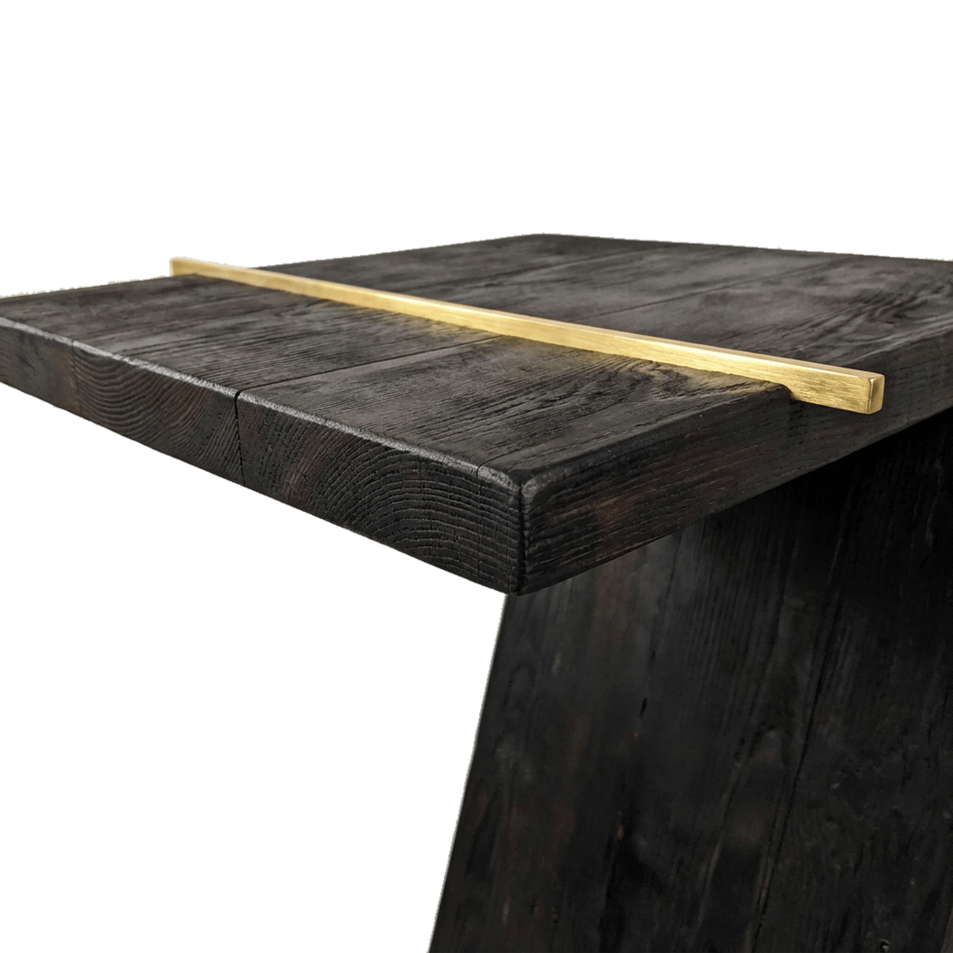 close-up of the front-right corner, end grain and plank seam (plain studio)