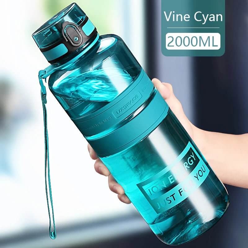 Portable Shaker Bottle with BPA - Free Plastic