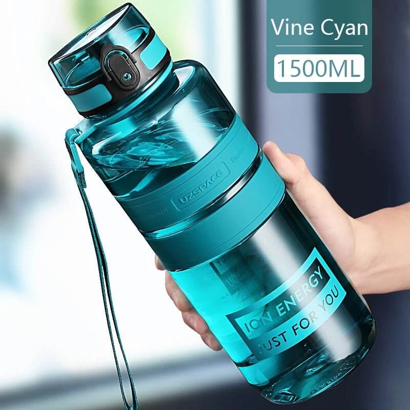 Portable Shaker Bottle with BPA - Free Plastic