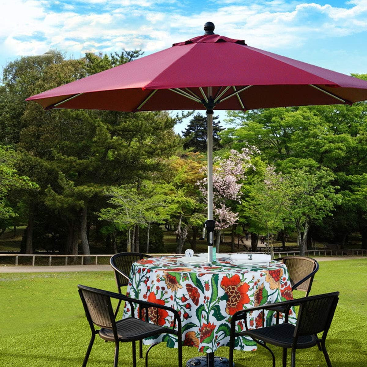 Waterproof Zippered Tablecloth with Umbrella Hole