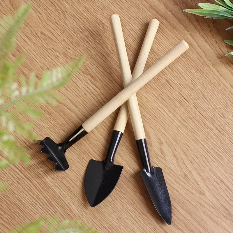 Natural Wood Gardening Tools