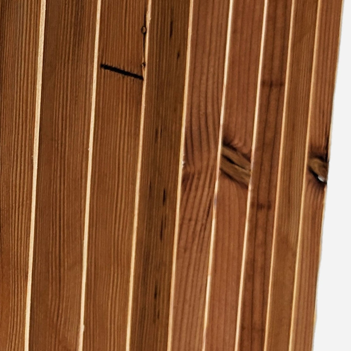 Close-up of the wall bracket and floating strip depth